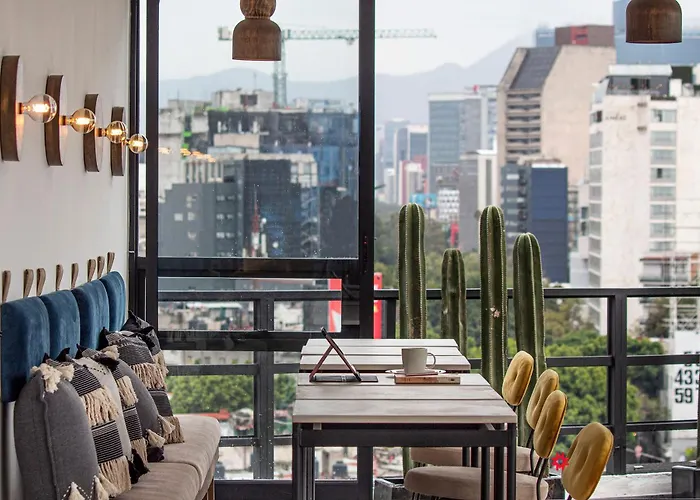 Aparthotel Kukun Insurgentes Roma 4*