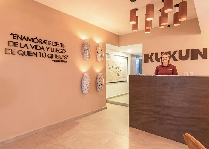 Aparthotel Kukun Insurgentes Roma 4*