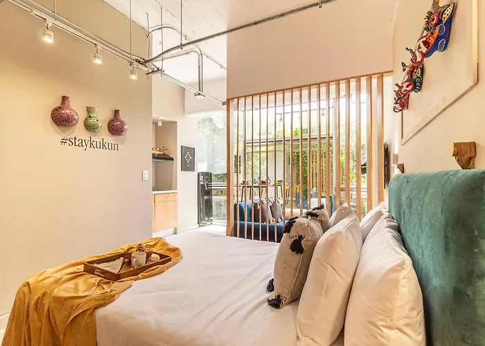 Kukun Insurgentes Roma 4*