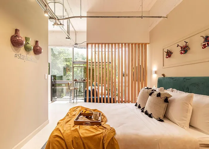 Kukun Insurgentes Roma 4*