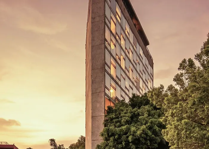 Kukun Insurgentes Roma Apartahotel 4*