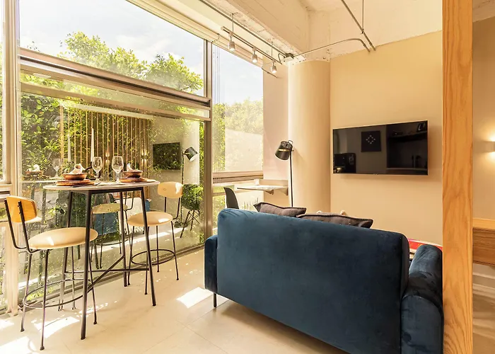 Kukun Insurgentes Roma Apartahotel 4*